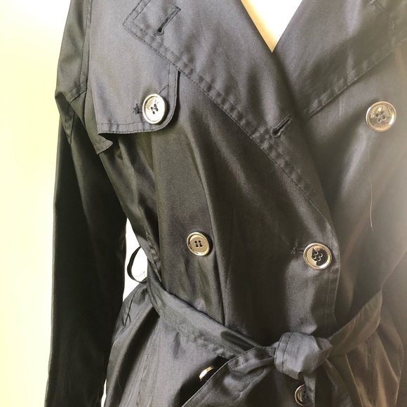 Capelli LightweightTrench Coat - Picture 4 of 6